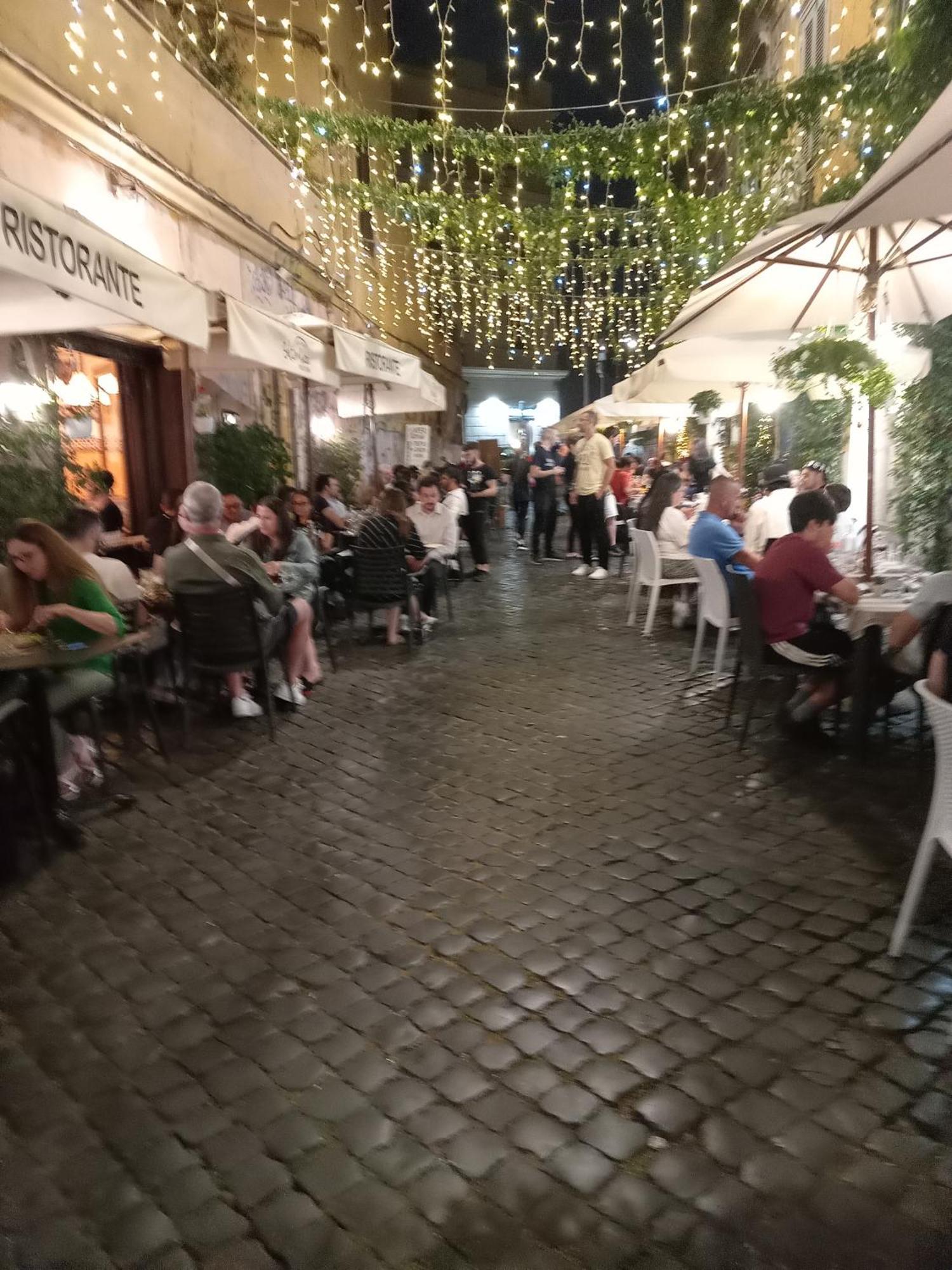 Lägenhet Casa Per Gente Giovane *